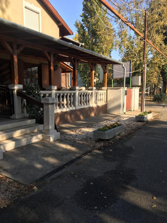 Park Panzio Budapesta Exterior foto